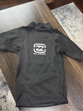 Billabong Black Rash Guard with With Logo